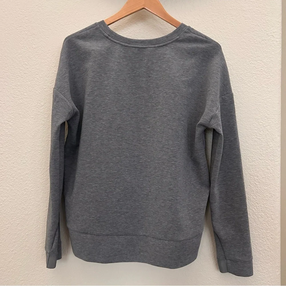 $79 Athleta Modern Sweatshirt Pullover Top Cotton Blend size Large Heather grey